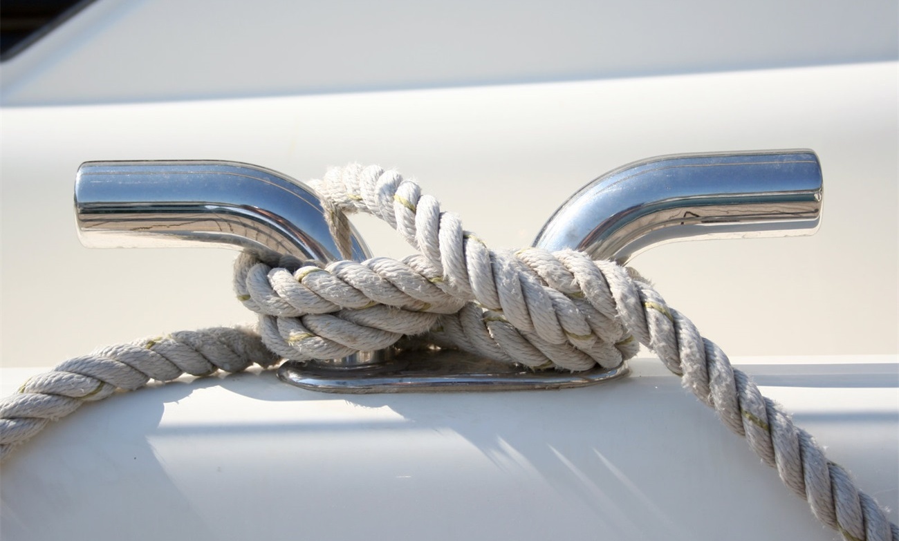 Cara dasi knot hitch cleat